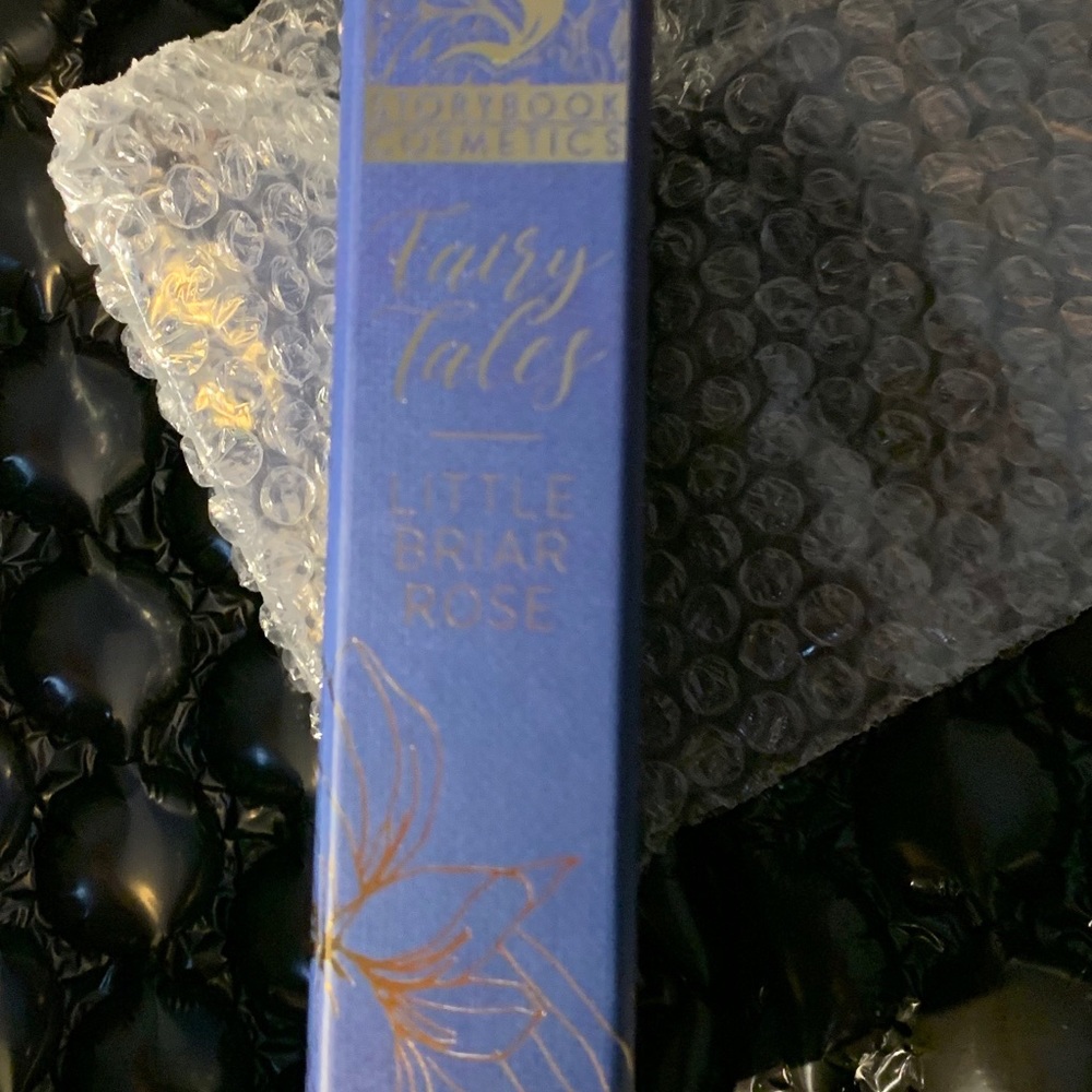 Storybook Cosmetics Little Briar Rose Palette, NEW - Picture 6 of 6